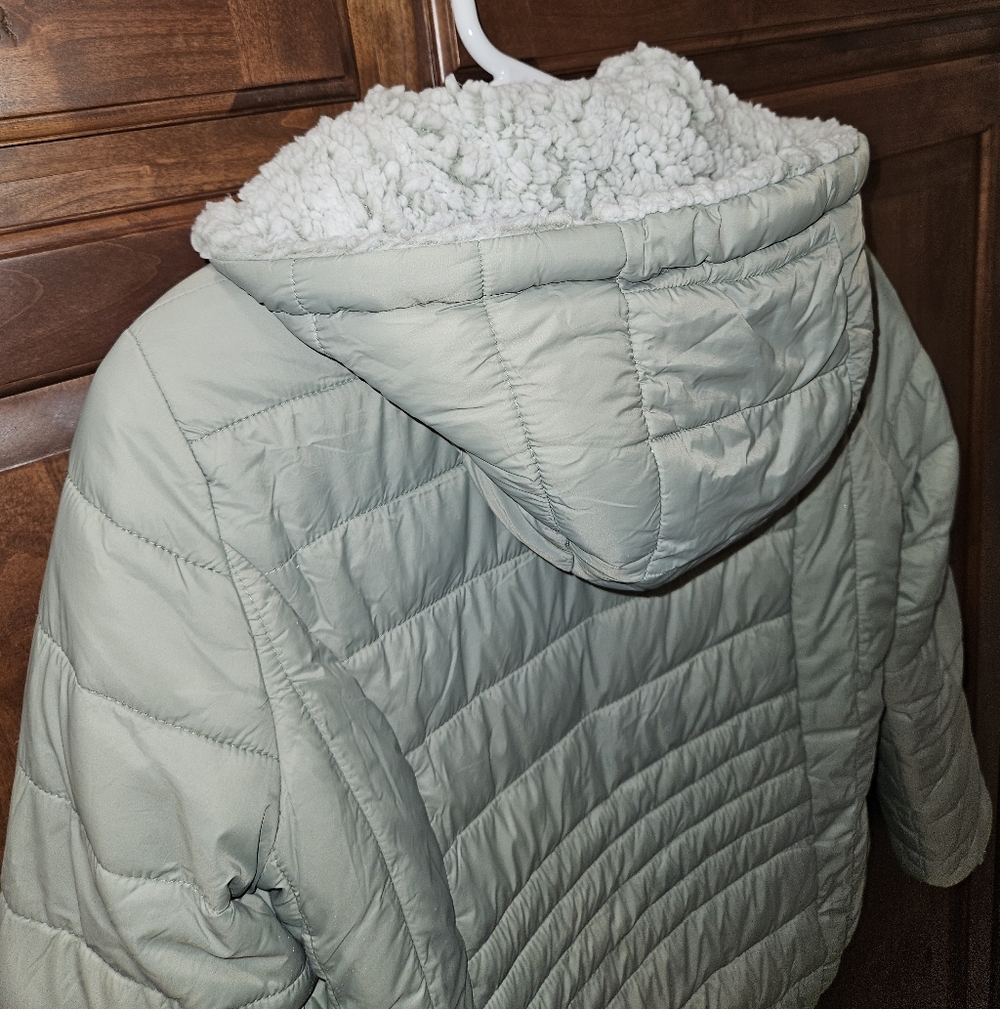 Love Tree Reversible Sherpa-Lined Quilted Jacket – Size Small - Picture 7 of 9